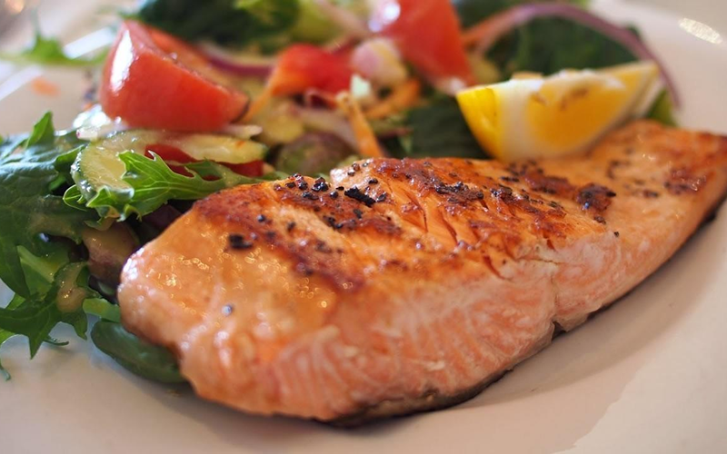 salmon filet health eating